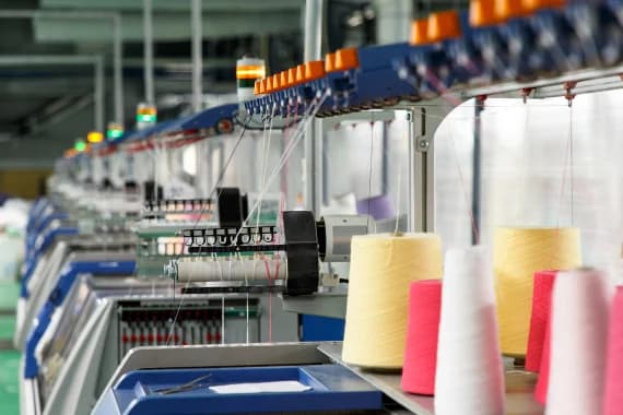 Fazo Textile fabrikasidagi trikotaj ishlab chiqarish uskunalari